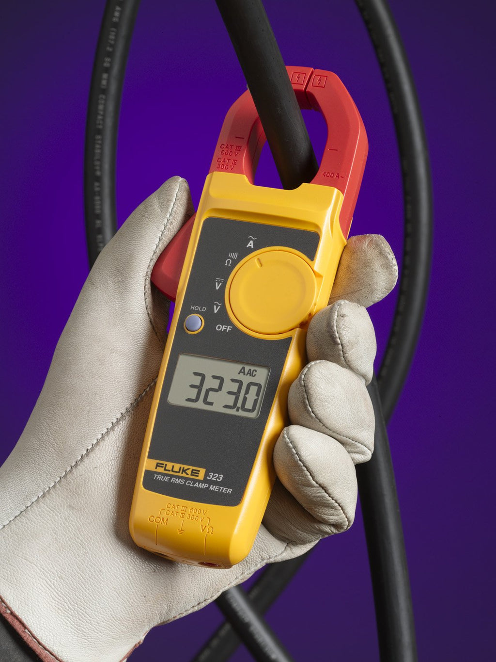 Clamp Meter, Measures AC Current to 400 A & AC/DC Voltage to 600 V J9037